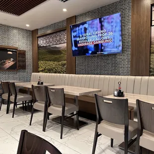 a television in a restaurant