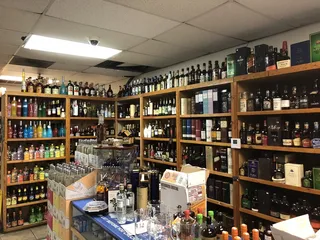 Sam's Market & Liquor