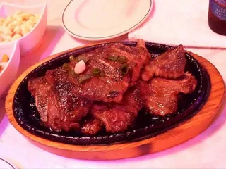 Choi's Lounge