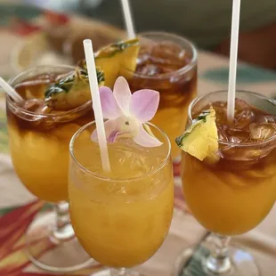 Mai tai drinks!