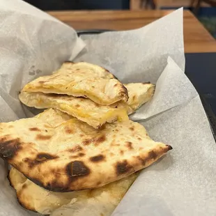 Delicious order of cheese Nan. So good!!!!