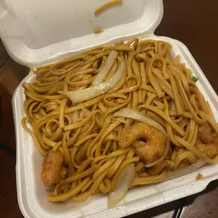 Shrimp Lo Mein - no cabbage