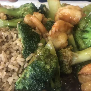 Shrimp and broccoli
