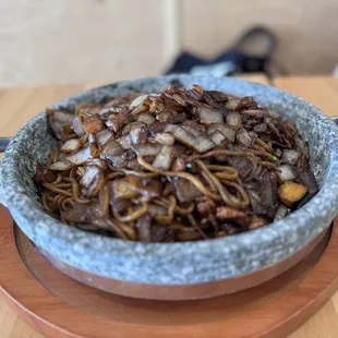 Fried black bean noodle