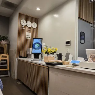 kiosk and counter to order