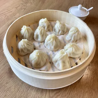 Juicy Pork Dumplings (Xiao Long Bao) 10 Pcs