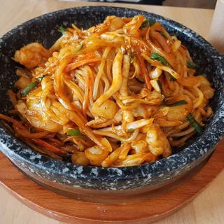 Spicy Stir-Fried Seafood Noodle In Hot Stone Pot