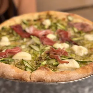 Asparagus Pizza