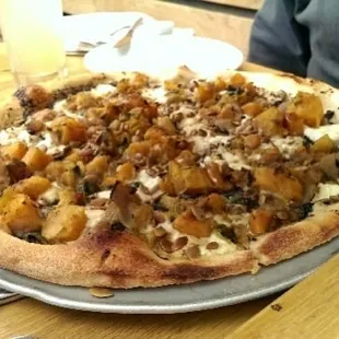 Black Garlic Pizza