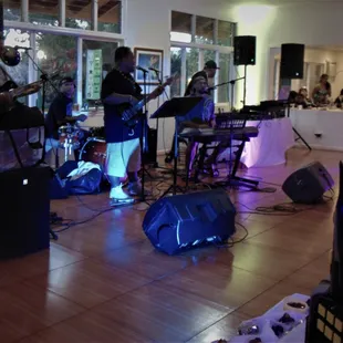 This live band has arrived with their own equipment. Communication is key for the best possible outcome!