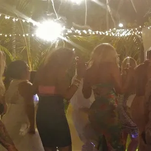 Outdoor Night Fun in a scenery surrounded by Palm Trees!