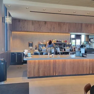 Mobile Order Pick Up is made easier for you to grab and be on your to your next destination!!!