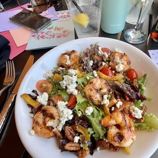 Starfire Golf Grill&apos;s Blackened Shrimp Salad ~ Fresh and Delicious!