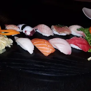 Signature Nigiri Combination