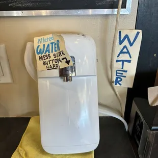 Water dispenser