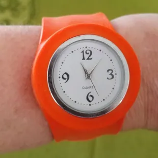 Fun 80's Snap Watch w new battery!
