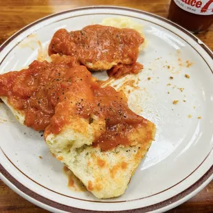 Tomato gravy biscuits