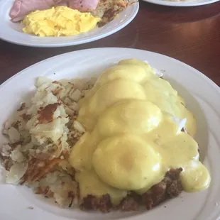 Corned Beef Hash Benedict