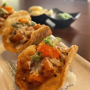 Crispy chips spicy salmon