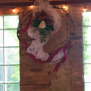 Head table accent