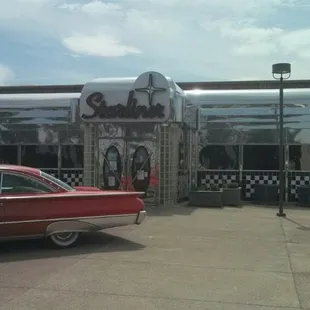 Starliner parked in front of the Starliner Diner.