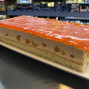 Polish cold cheesecake with peach