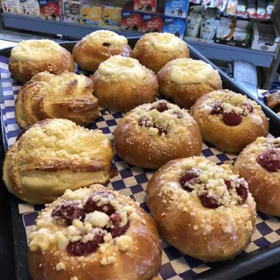 Homemade danishes
Raspberry, cheese, poppyseeds, apple