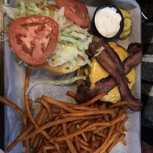 Bacon cheeseburger