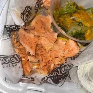 This is totally unacceptable! I ordered the salmon dinner and this what the store gave to me.