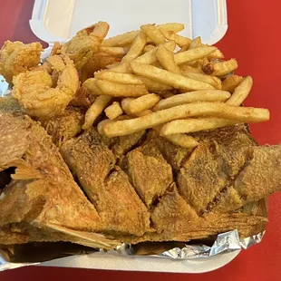 The picture doesn&apos;t do the size of the snapper justice.