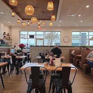 Main Dining Room, 1st day open 11302023