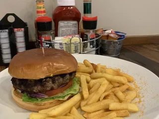 Benny's Cafe
