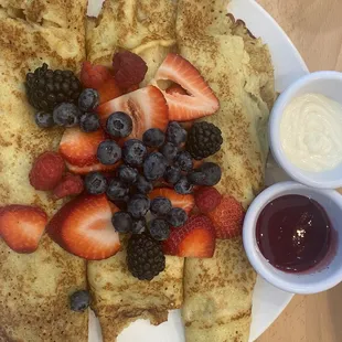 Berry Crepe