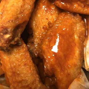 a bowl of chicken wings