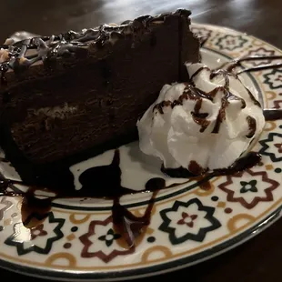 Chocolate toffee mousse pie