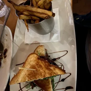 Bacon & Brie Grilled Cheese