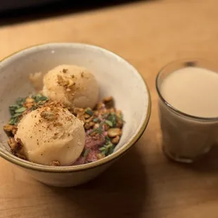 Apple quince sobet &amp; ' World Peace ' Peanut Muscovado Milk