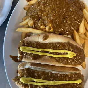 Coneys and chili fries w/ sliced cheese