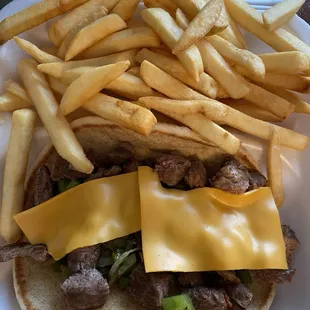 Steak and cheese pita deluxe