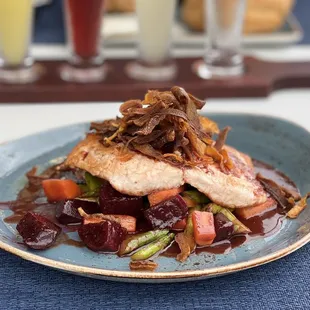 Lighter fare, salmon w/ grilled asparagus, carrots and lots of beets, yum! Definitely will order again!!!