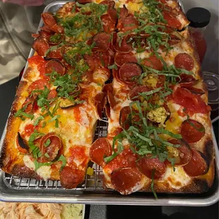 Grandma pizza w/pepperoni