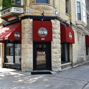 the entrance to the restaurant