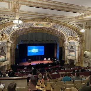 Bill Nye, coming on stage soon.