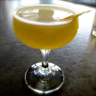 "Bee Sting" with Uncle Val's Botanical Gin, Lemon, Honey, Absinthe