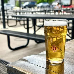 Tangerine Cream Ale (Rating: 8/10 -1 point for warm glasses)