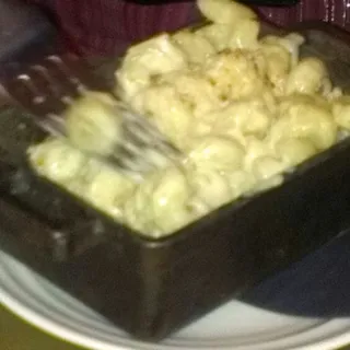 Smoked Gouda Mac and Cheese