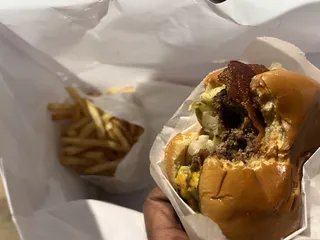 Trophies Burger Club