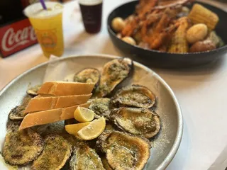 Big EZ Seafood & Oyster