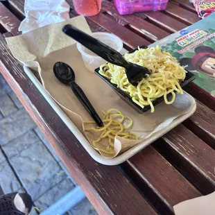 Kids buttered noodles.
