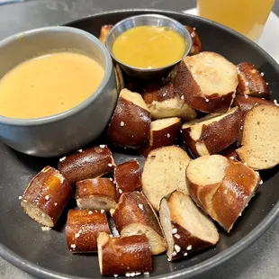 Pretzel Bites